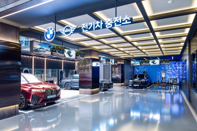 BMW Charging Hub Lounge in Seoul (BMW Group Korea)